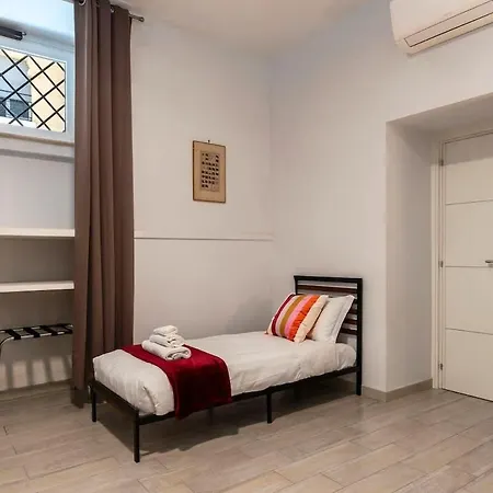 Апартаменты 3 Comodi Posti Letto Vicino Castel Sant'angelo